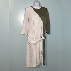 Penelope Dress White‎ Green Silver Lines Size Medium